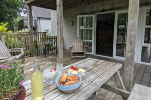 Bluebell Outdoor Space : Deck