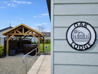 Woodland Lodges Self Catering Accommodation Lough Erne : Fermanagh Lodges self catering lodges : sleeps up to 4 people