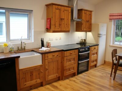 Woodland Lodges Self Catering Accommodation Lough Erne : Fermanagh Lodges self catering rentals : sleeps up to 4 people
